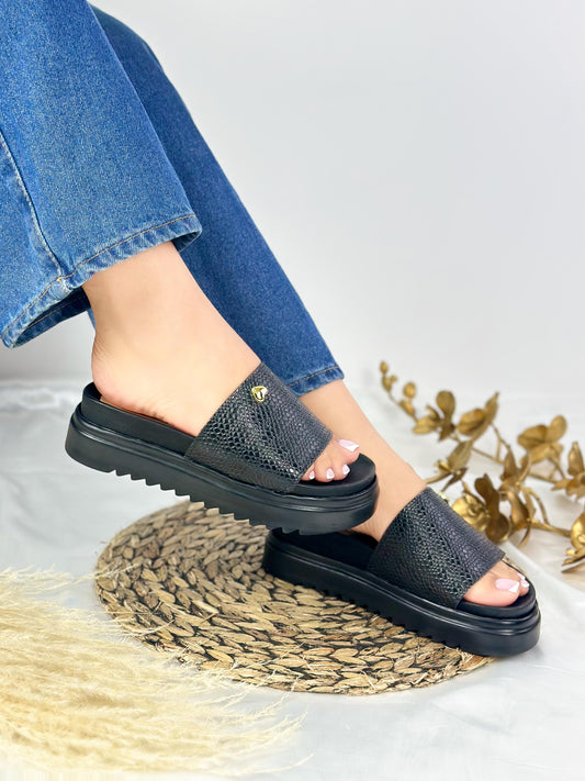 "Elegancia y comodidad a tus pies – Sandalias de Cuero Premium"
